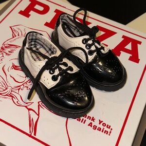 TODDLER LACE UP OXFORDS/SADDLE SHOES *SIZE 5C*